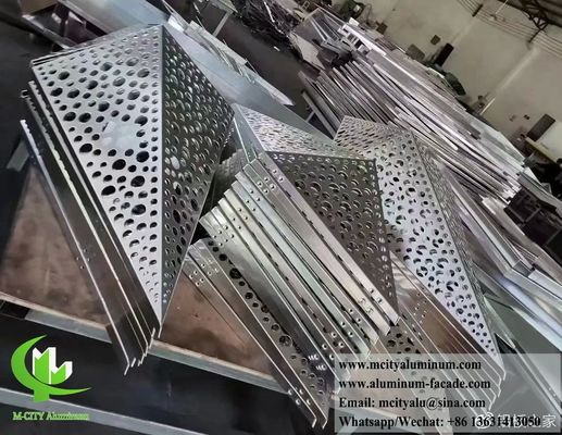 Καλή τιμή Τριδιάστατη μεταλλική οθόνη οροφής από αλουμίνιο με φως LED σε απευθείας σύνδεση