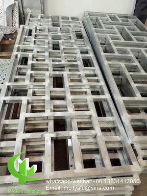 Εικονική οθόνη CNC διατριβής Διατρυβωμένο 2,5 mm Μεταλλικό αλουμινένιο πάνελ επένδυσης για τοίχο κουρτίνας