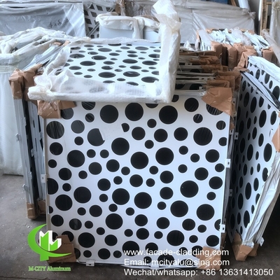 Μεταλλικό αλουμινίου με laser cut panel με στρογγυλές τρύπες μοτίβα διάτρηση που χρησιμοποιείται για την πρόσοψη του κτιρίου