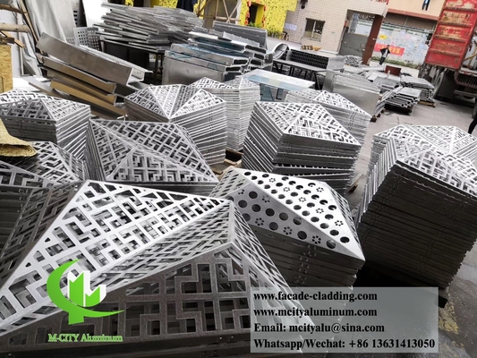 Τρίγωνο 3D Μεταλλικά πάνελ αλουμινίου φύλλο διάτρησης για επένδυση προσόφων