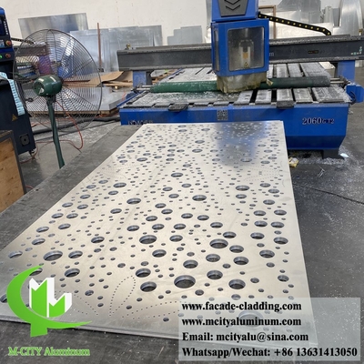 Εικόνα με laser cut metal screen πλακάκια αλουμινίου για διακόσμηση κτιρίων 3mm ανθεκτικά στην σκουριά
