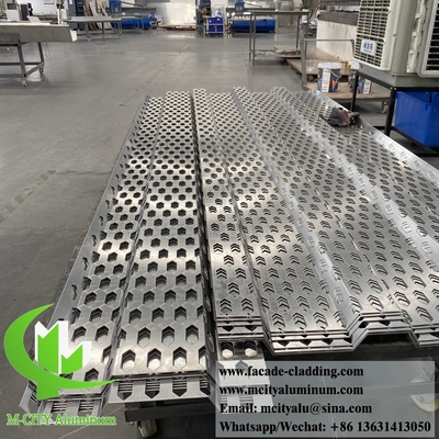 Εικόνα με laser cut metal screen πλακάκια αλουμινίου για διακόσμηση κτιρίων 3mm ανθεκτικά στην σκουριά