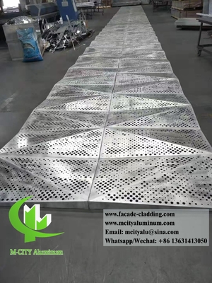 3D Design Metal Cladding System Αλουμινένιο Παράθυρο Πατώματος με διάτρητο σχέδιο