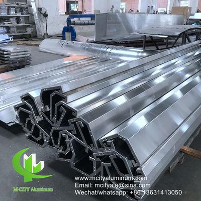 Καλή τιμή Πίνακα αλουμινίου με επίστρωση σε σκόνη με προσαρμόσιμα σχέδια και τρύπηση πύργου CNC για επένδυση προσόφων σε απευθείας σύνδεση